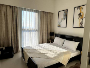 Burj Crown - Luxury Apartment Near Burj Khalifa
